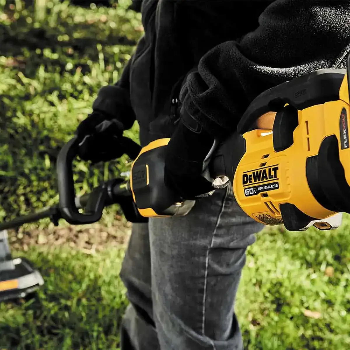 DeWalt 60V Max 17in Brushless String Trimmer Kit