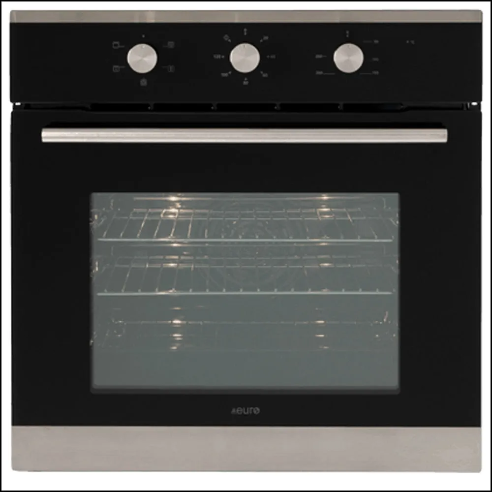 Euro Appliances Oven and Gas Cooktop and Undermount Rangehood No. 71