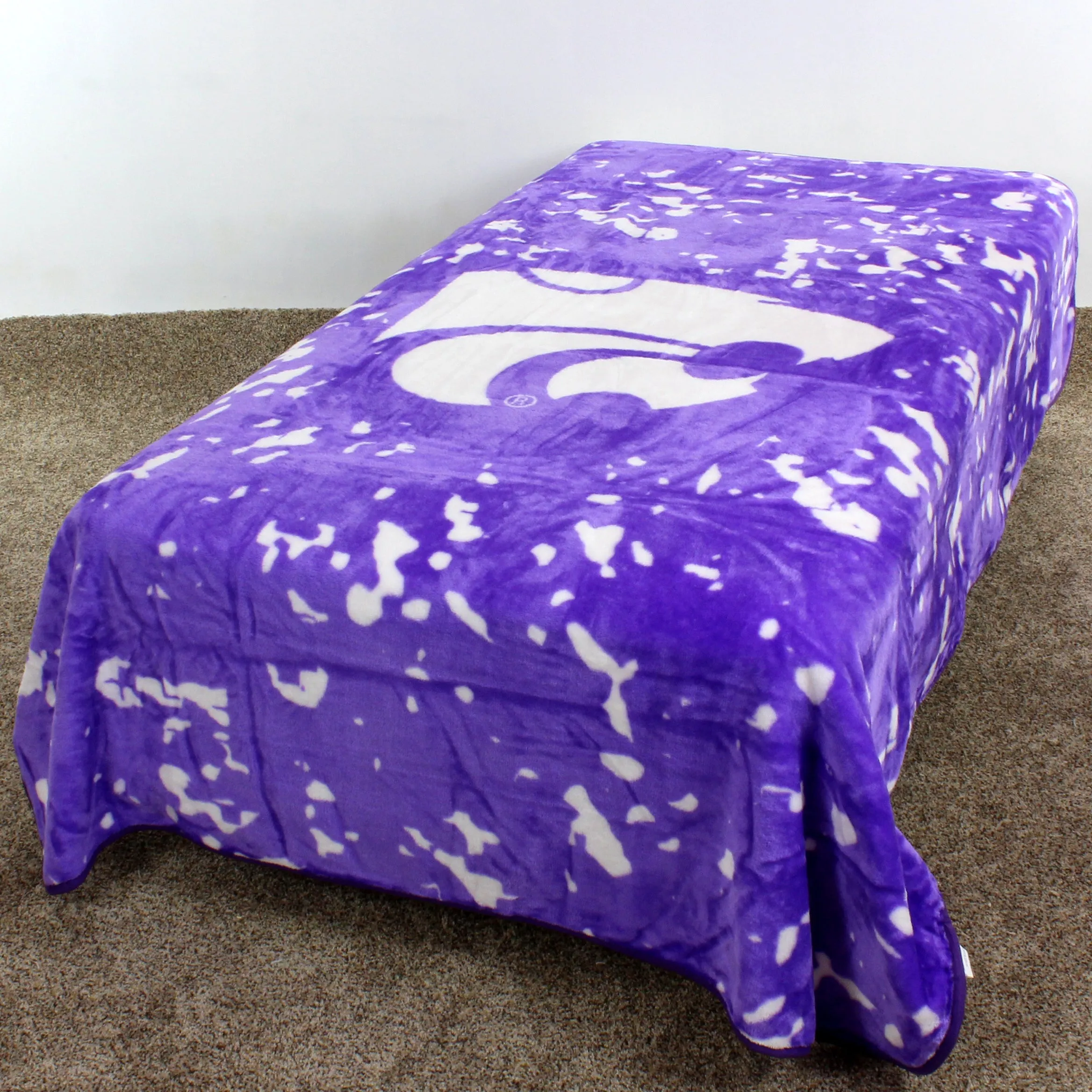 Kansas State Wildcats Plush Throw Blanket, Bedspread, 86" x 63"