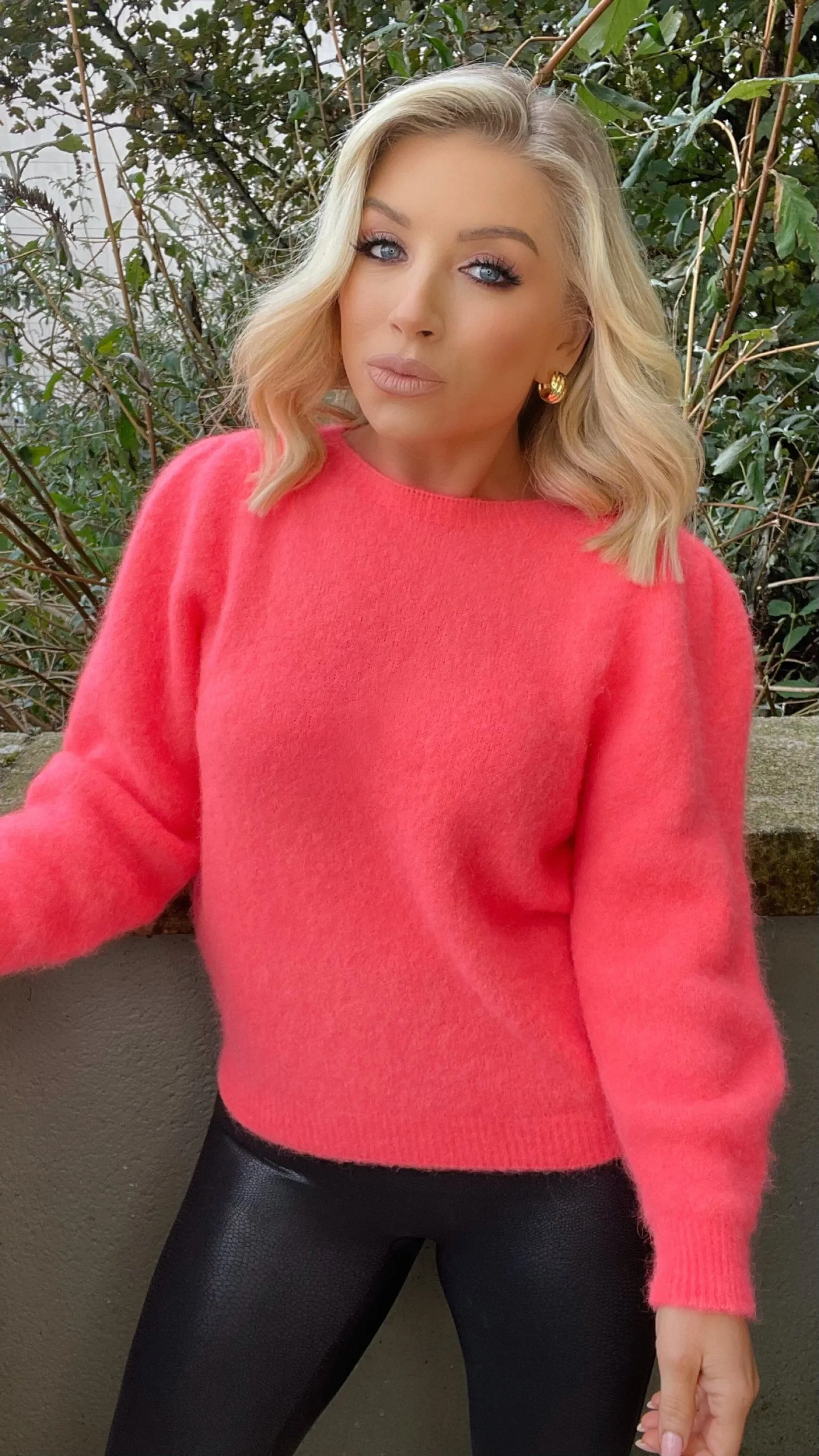 PETRA SUPER SOFT SWEATER - NEON CORAL